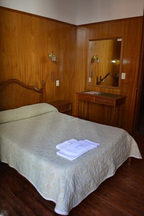 암막 커튼, 방음 설비, 다리미/다리미판, 유아용 침대