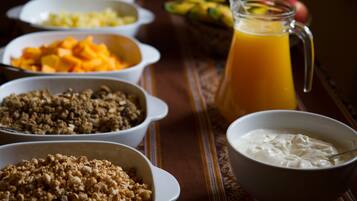 Free continental breakfast