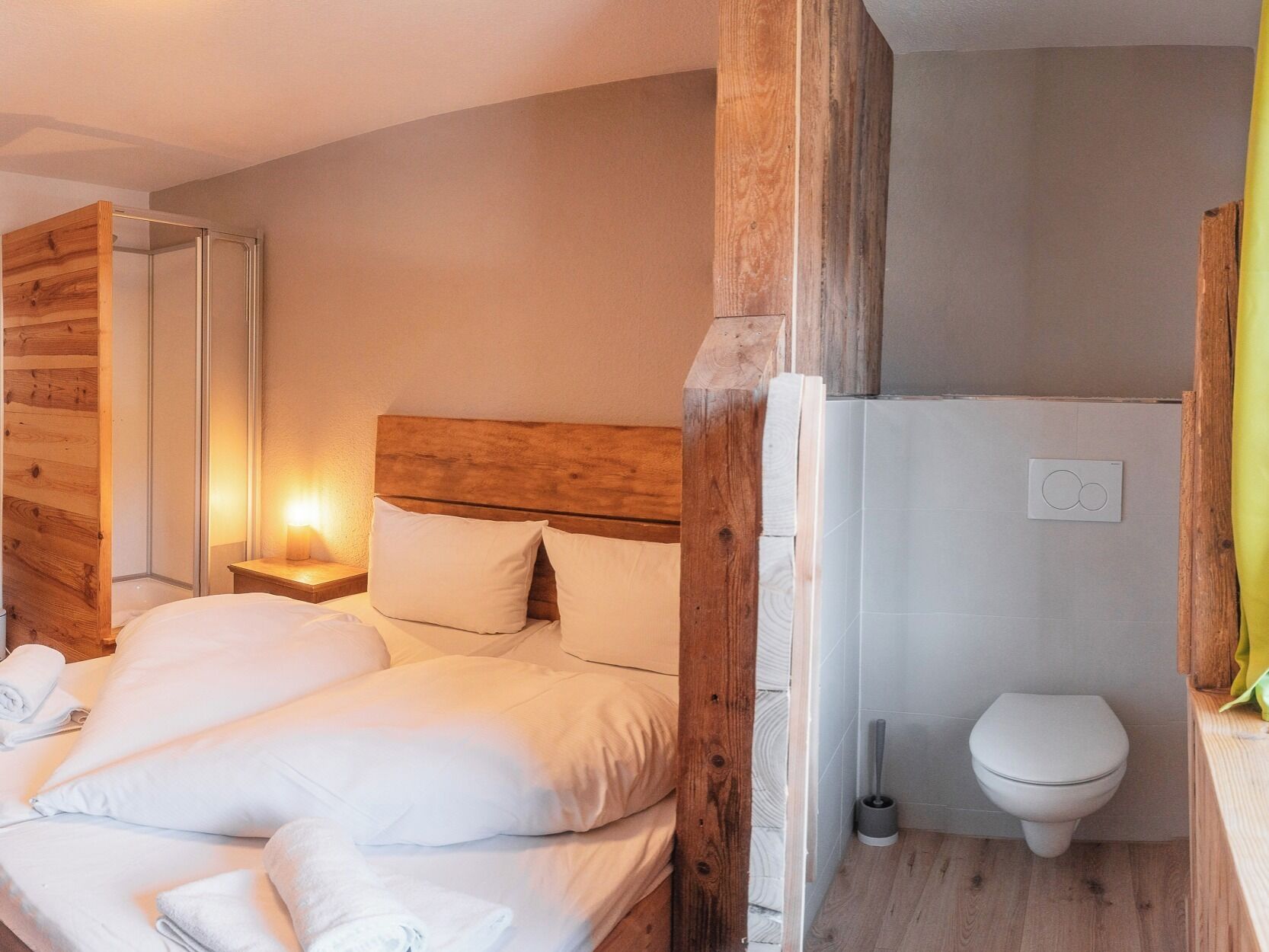 Doppelzimmer, Gemeinschaftsbad