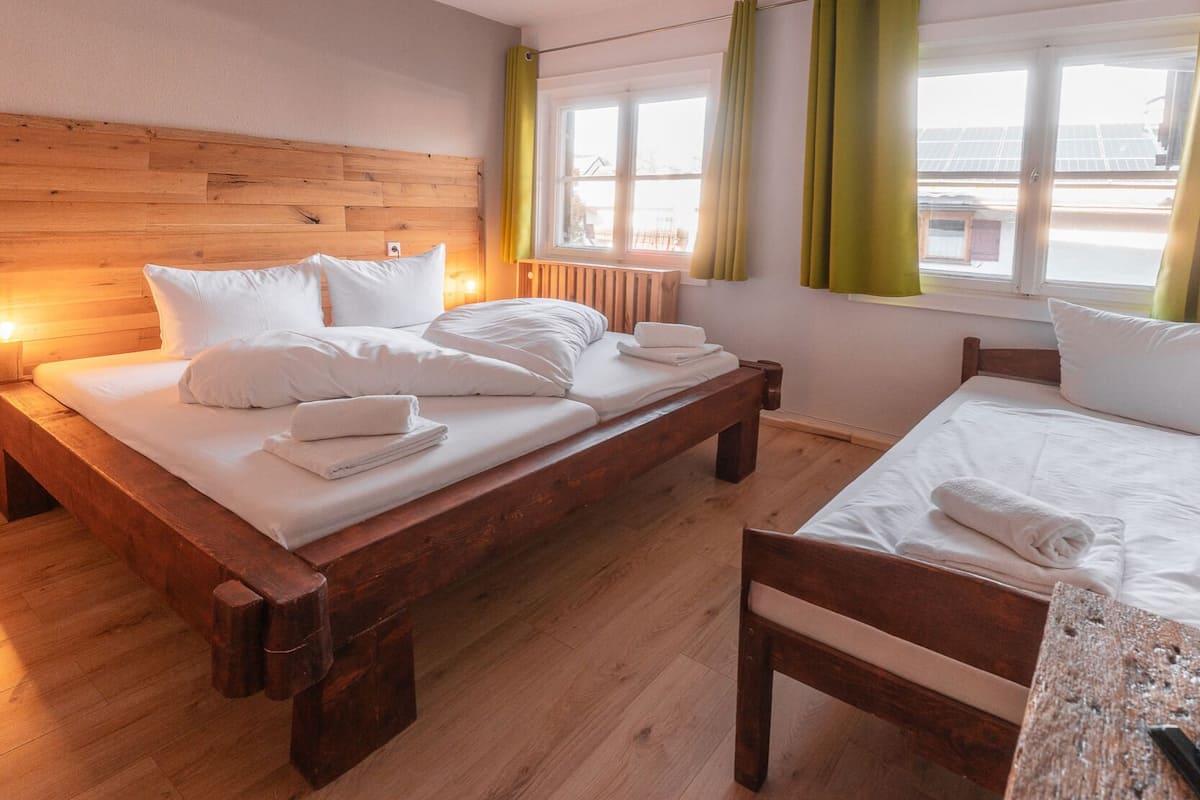 Triple Room, Shared Bathroom | Individually decorated, individually furnished, WiFi, bed sheets