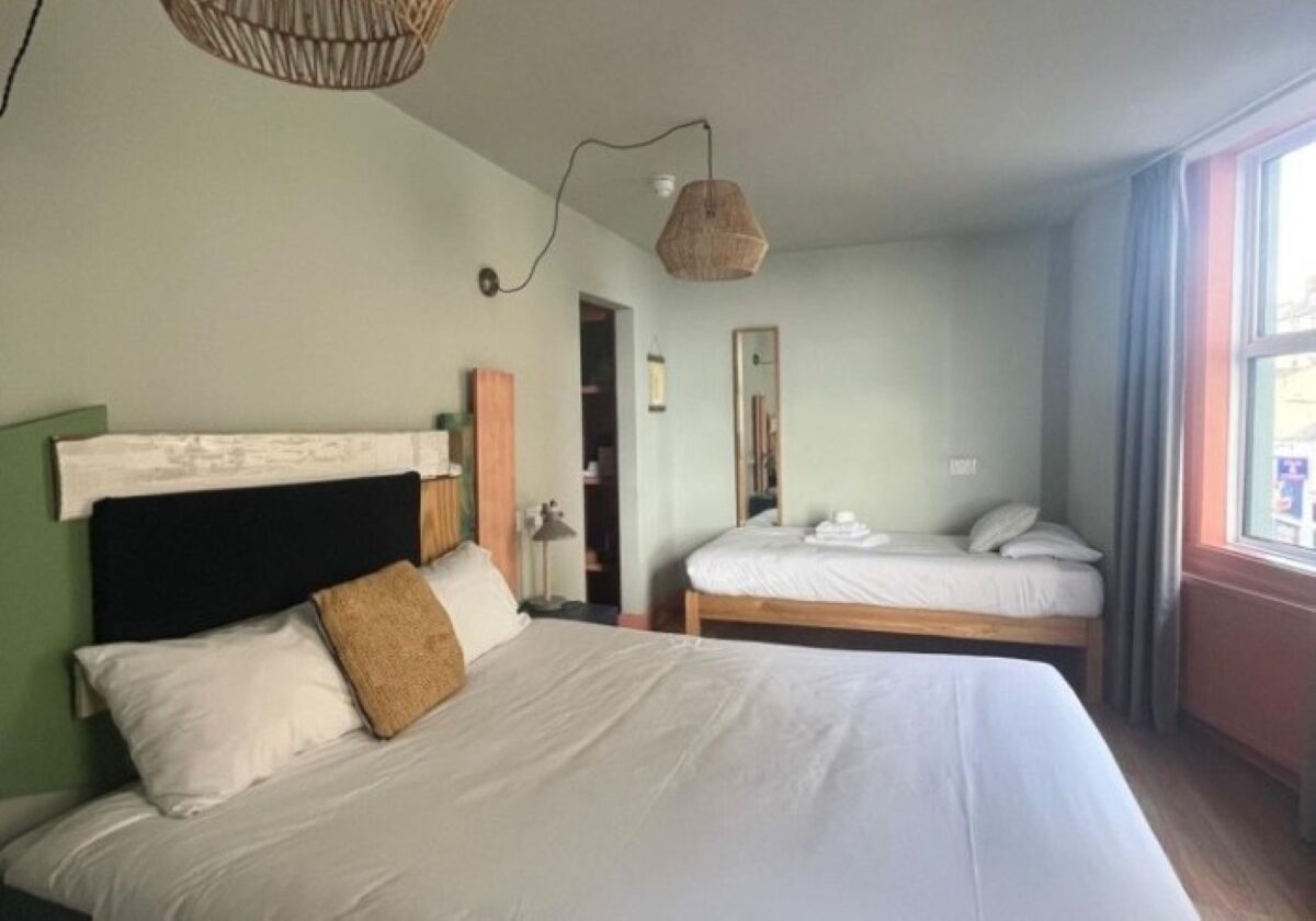 1 chambre, coffres-forts dans les chambres, ameublement personnalisé