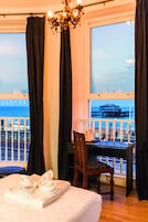 Superior Double or Twin Room | 1 bedroom, in-room safe, individually furnished, desk