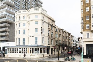 Exterior - West Beach Hotel (Brighton)