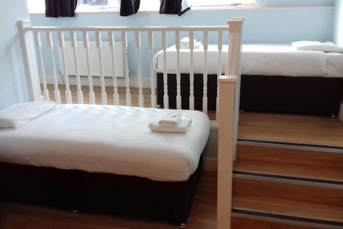 1 bedroom, in-room safe, individually furnished, desk