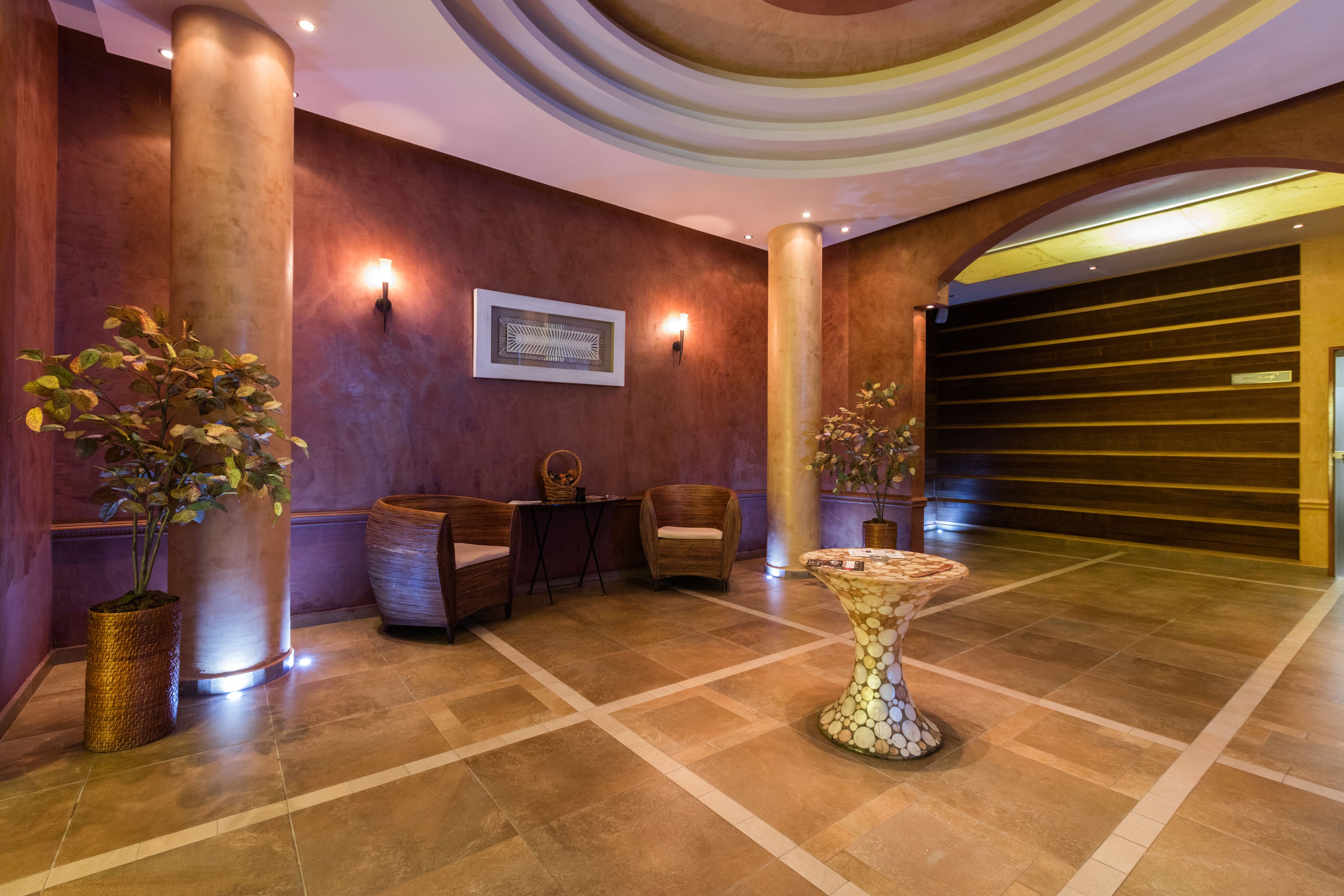 sauna, hot tub, steam room, body treatments, mud baths, hydrotherapy