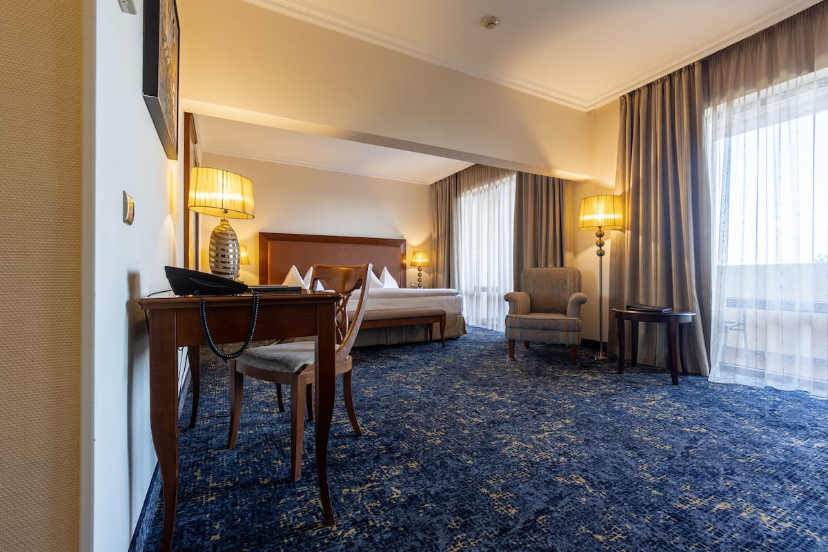 Standard Single Room, Sea View | Select Comfort beds, minibar, in-room safe, soundproofing