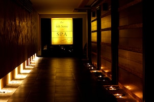 桑拿、热水浴缸、湿蒸房、身体护理、泥浴、水疗法