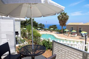 Executive Double Room, Sea View | Minibar, in-room safe, desk, soundproofing - Baglio dello Zingaro (Castellammare del Golfo)