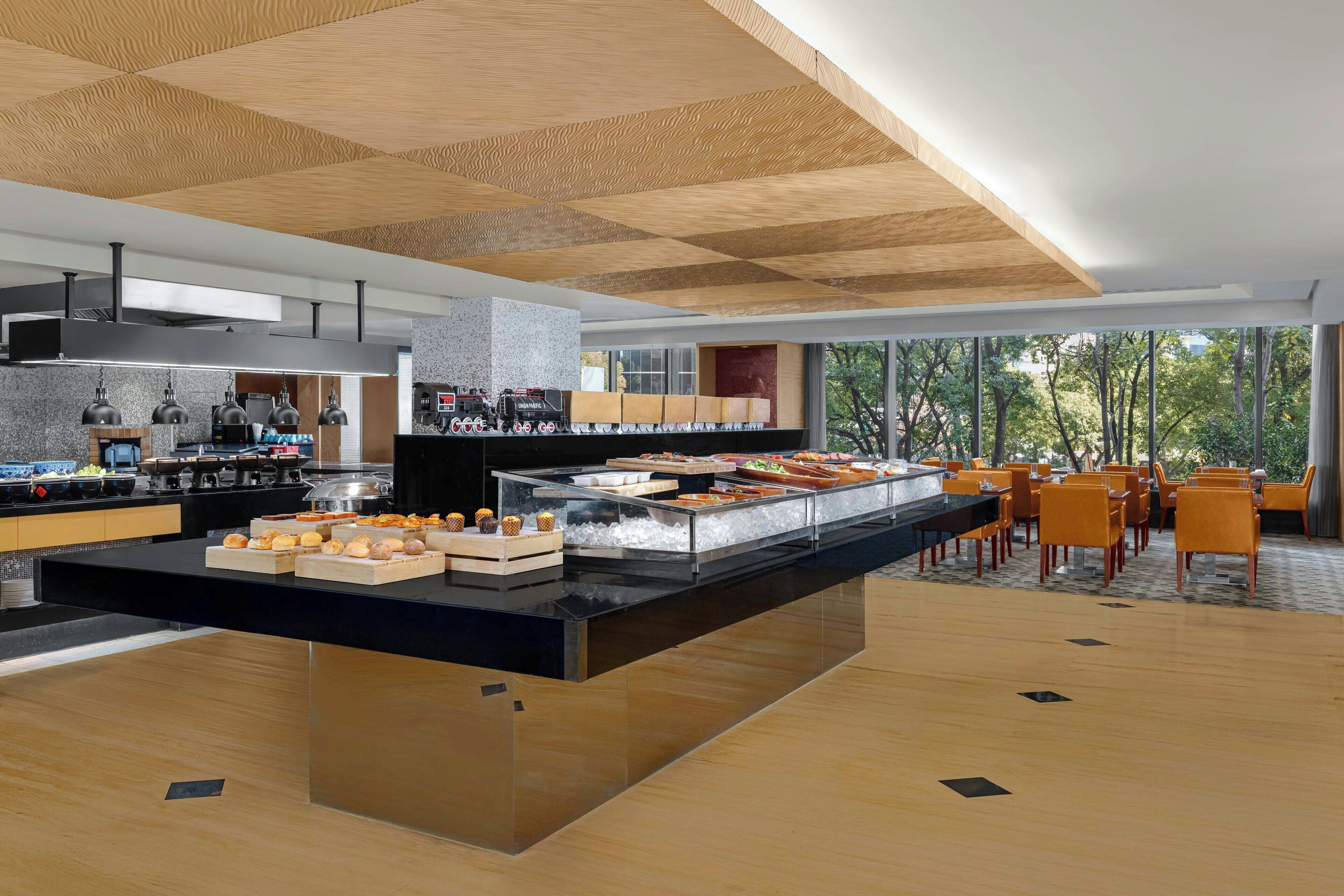 Breakfast, lunch and dinner served