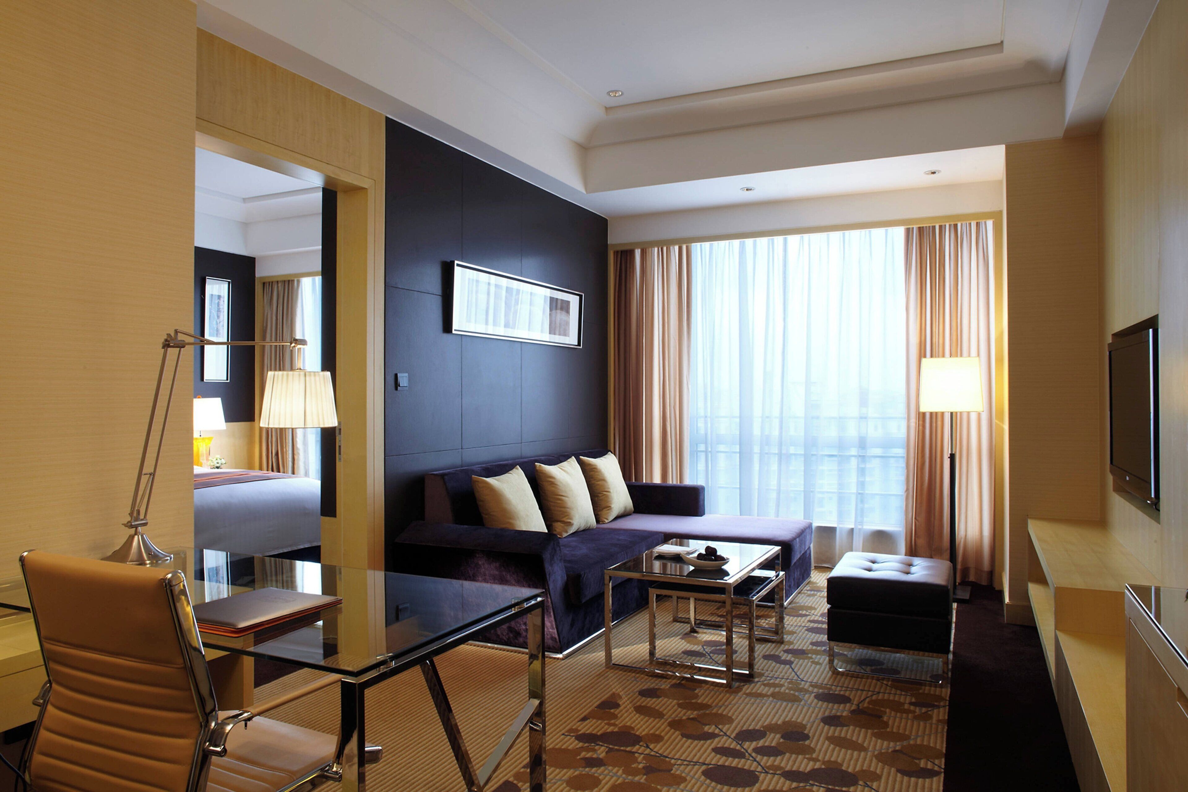 1 bedroom, premium bedding, free minibar items, in-room safe