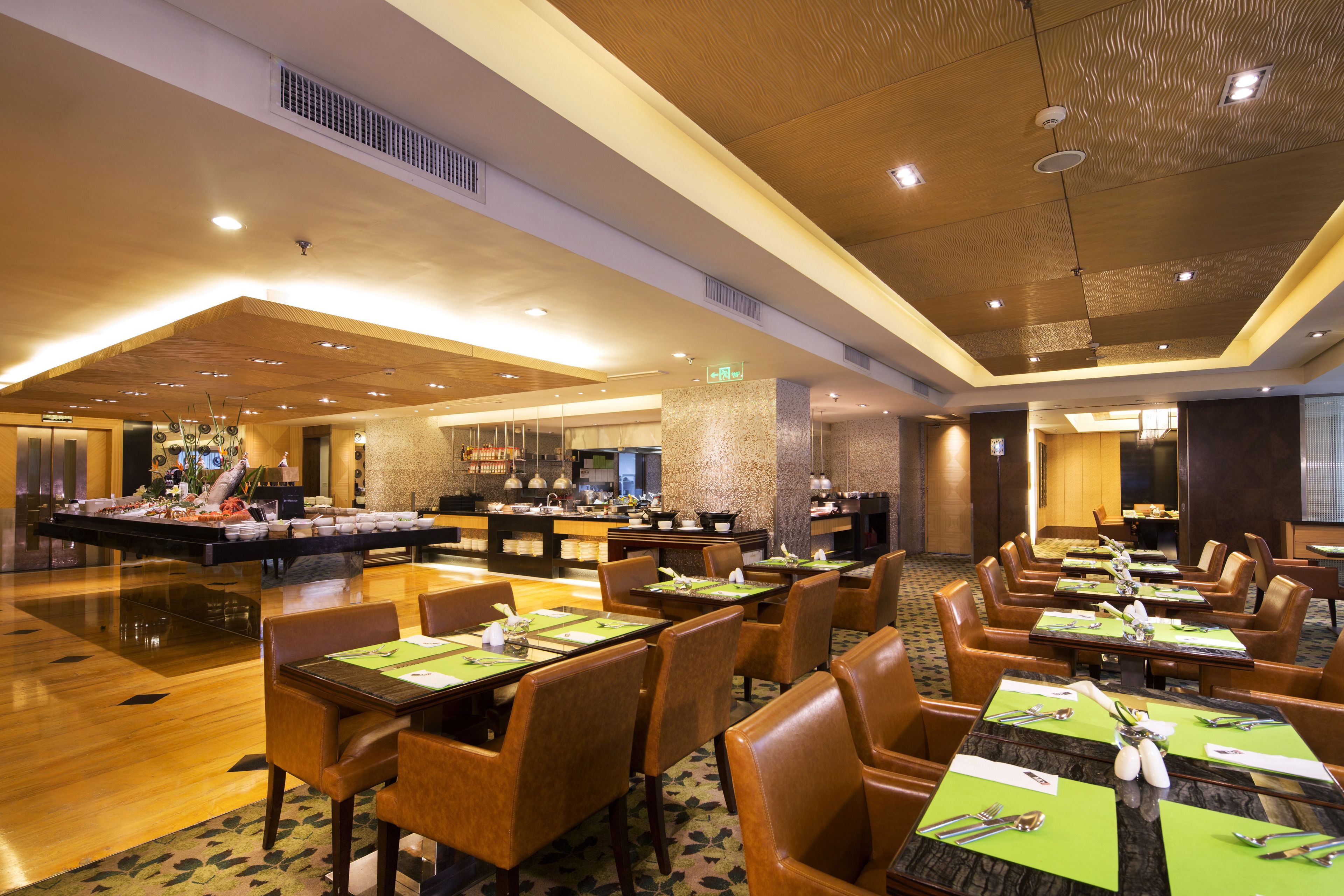 daily self-service breakfast (cny 168 per person)