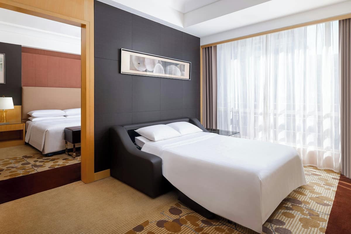 Ropa de cama de alta calidad y artículos del minibar gratis