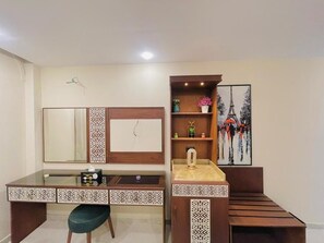 Premium bedding, minibar, blackout curtains, rollaway beds - Karnak Hotel Luxor (Luxor)