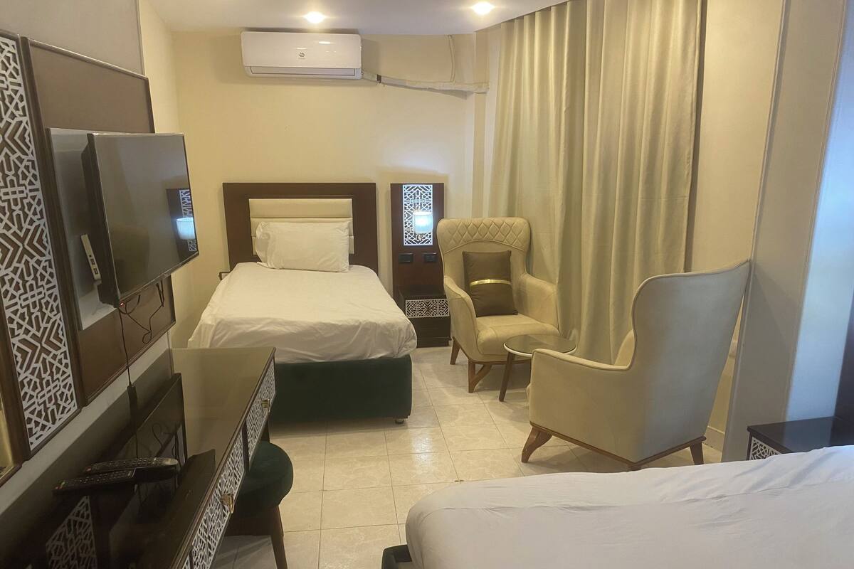 triple room | premium bedding, minibar, blackout curtains, rollaway beds