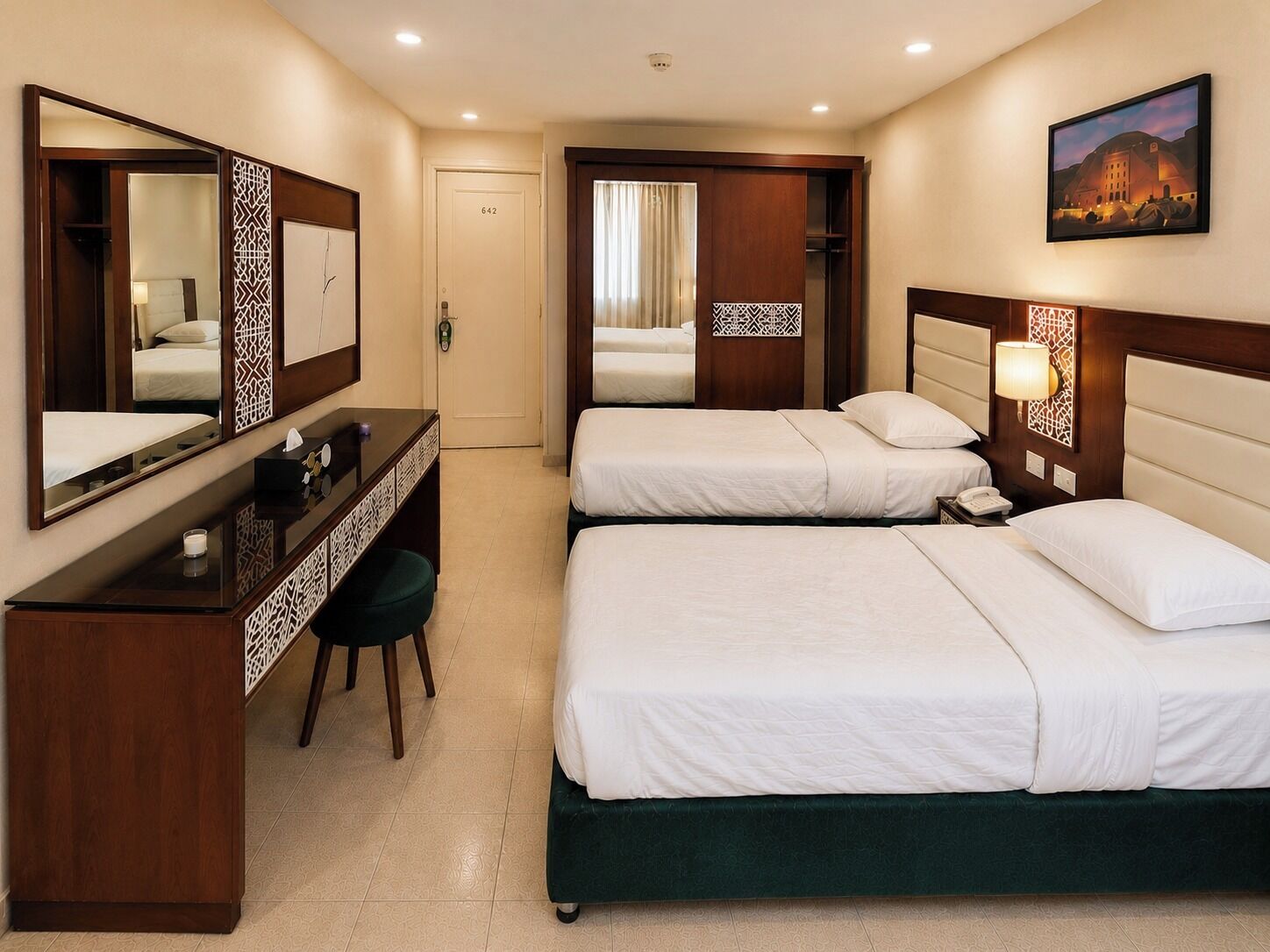 Junior Studio Suite