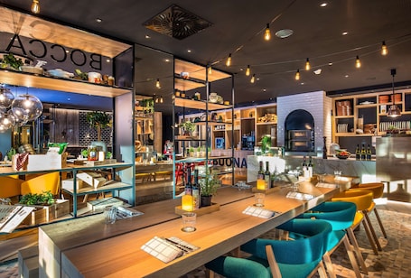 Ristorante. Park Inn by Radisson Stuttgart