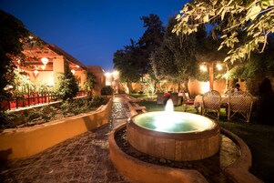 Breakfast, lunch, dinner served; local and international cuisine 