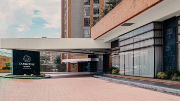 Fachada de la propiedad