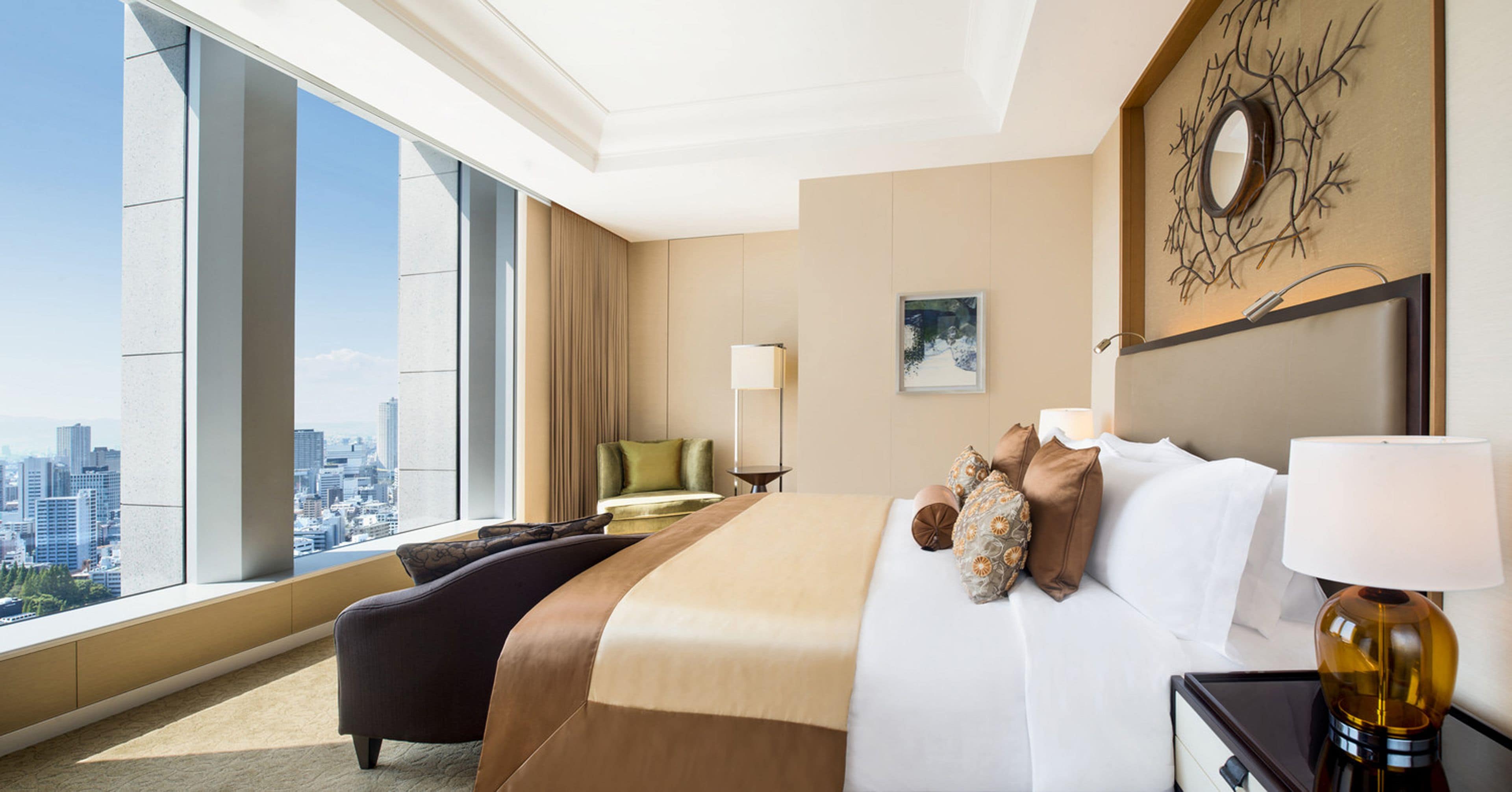 1 bedroom, down duvets, minibar, in-room safe