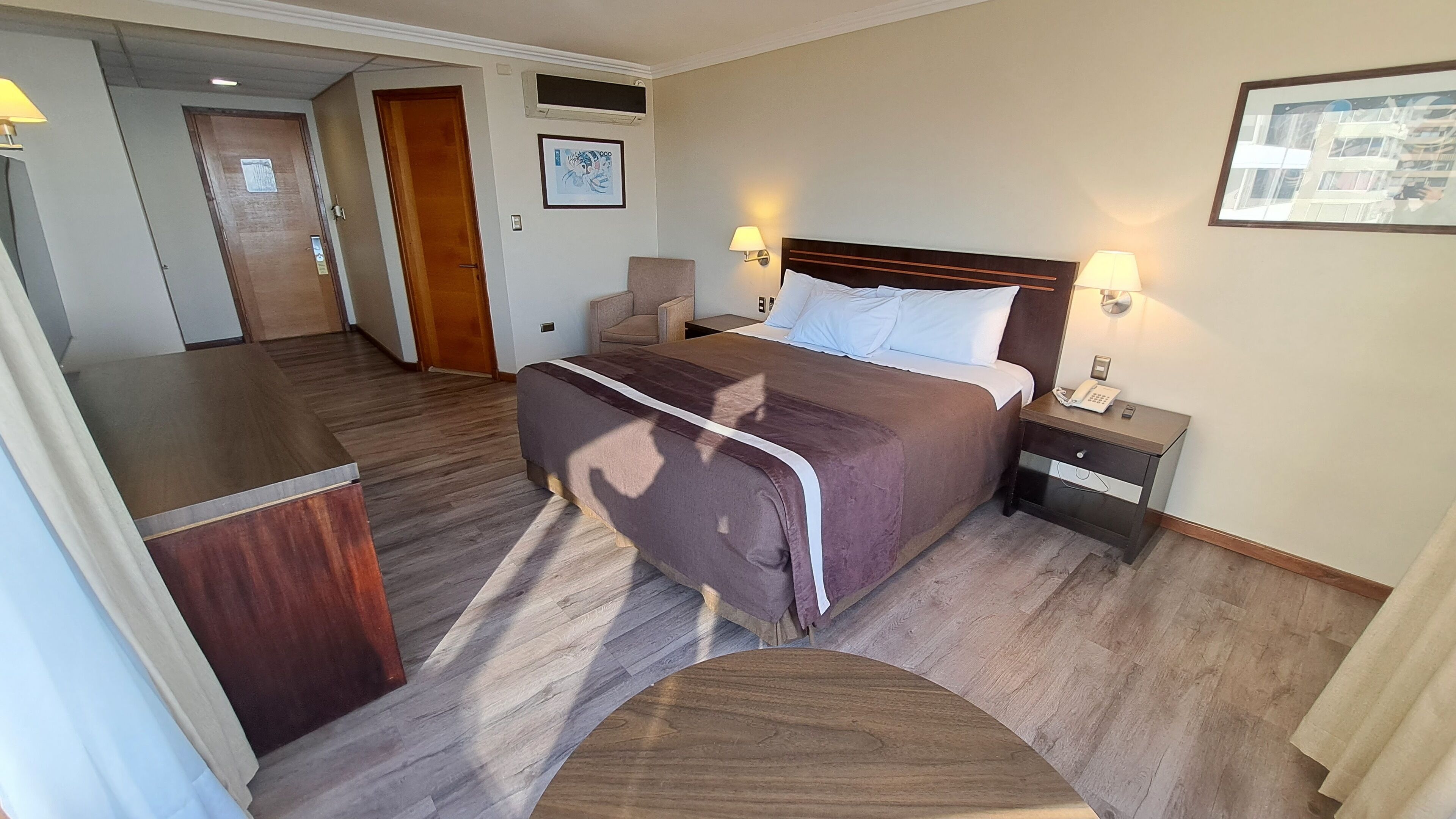 standard room, city view | minibar, in-room safe, desk, blackout curtains