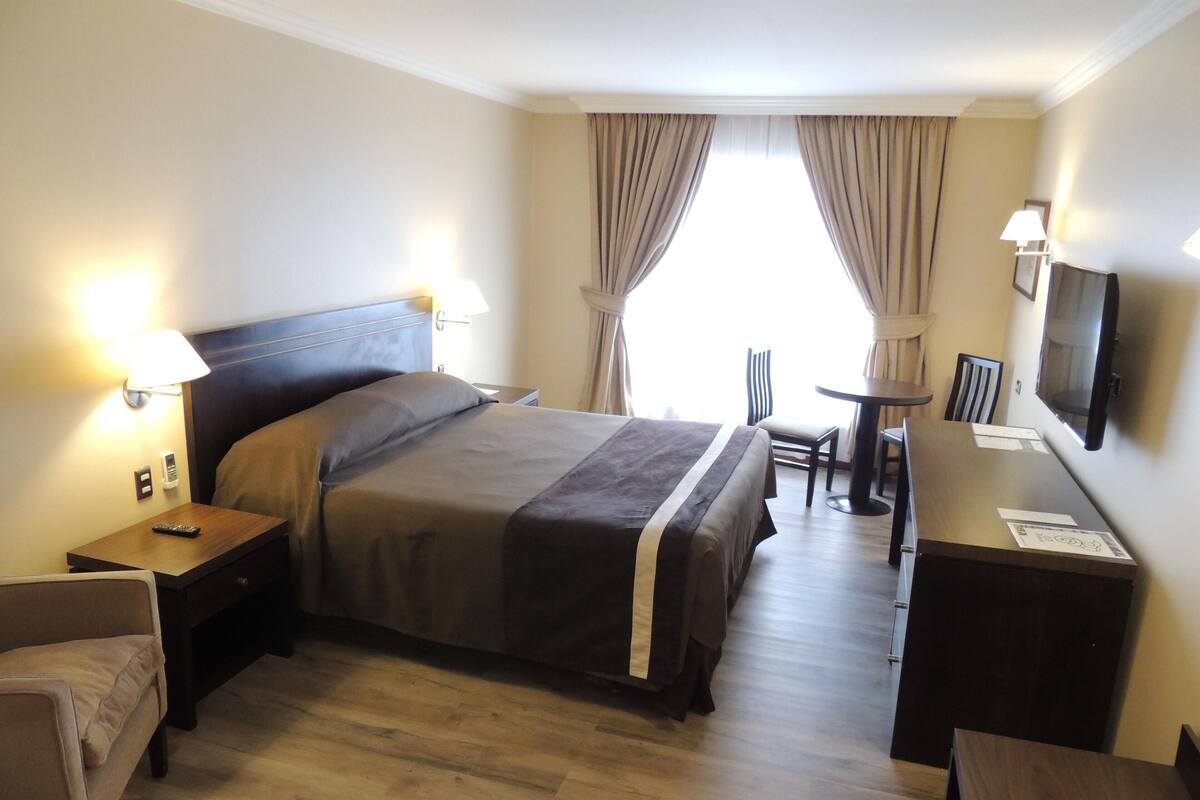 Minibar, in-room safe, desk, blackout curtains