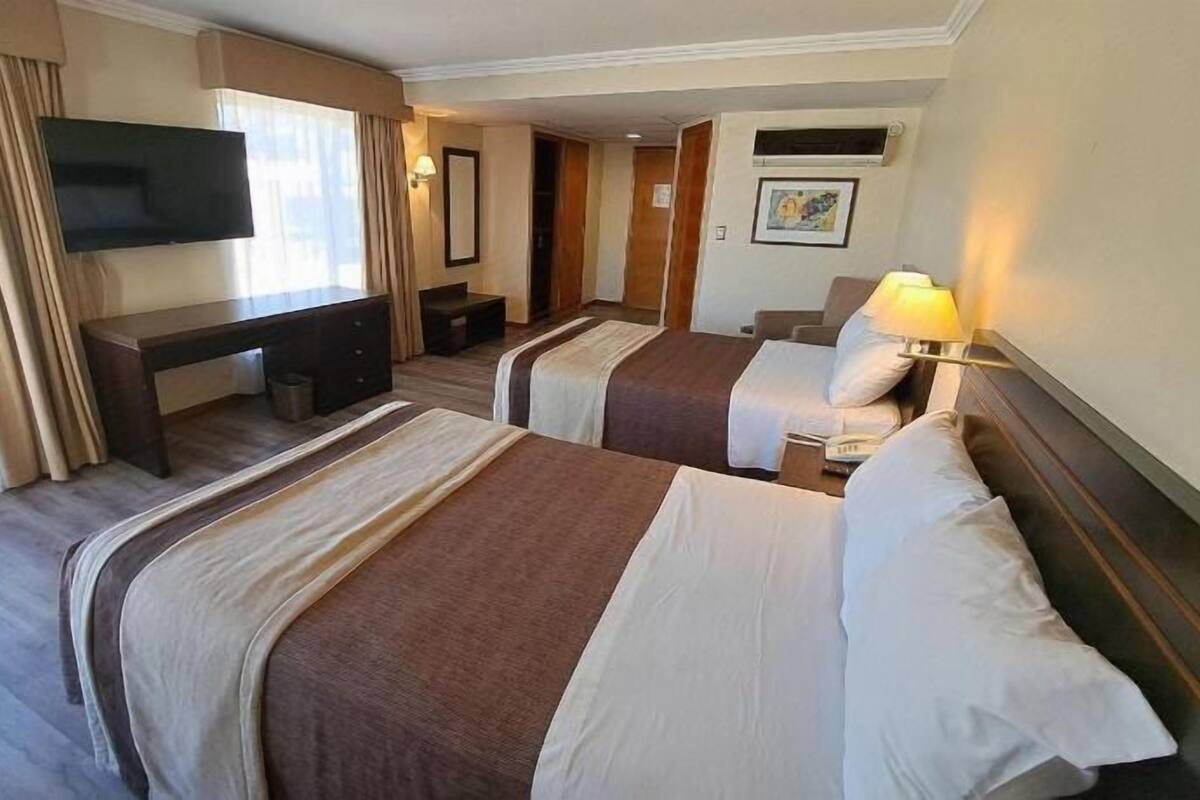 Minibar, in-room safe, desk, blackout curtains