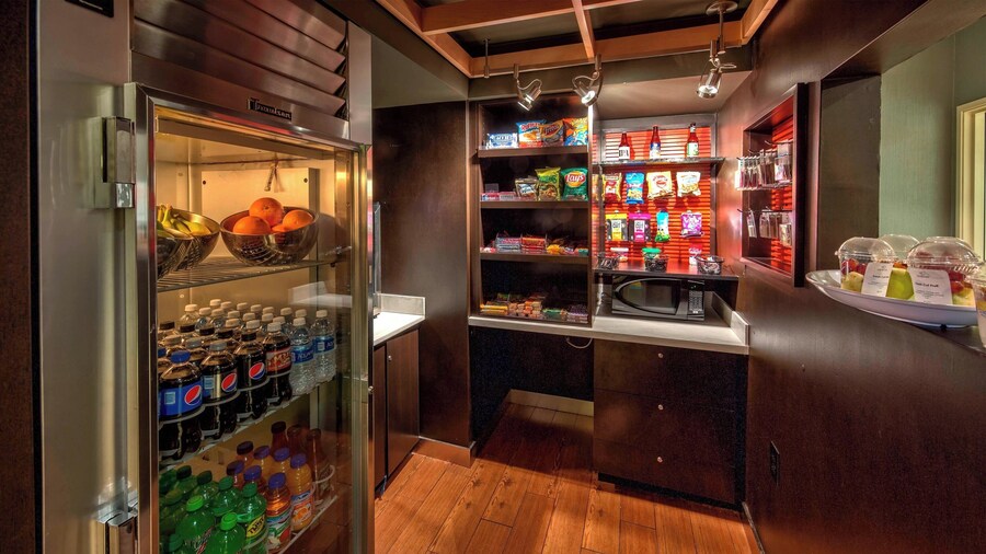 Courtyard by Marriott Alexandria