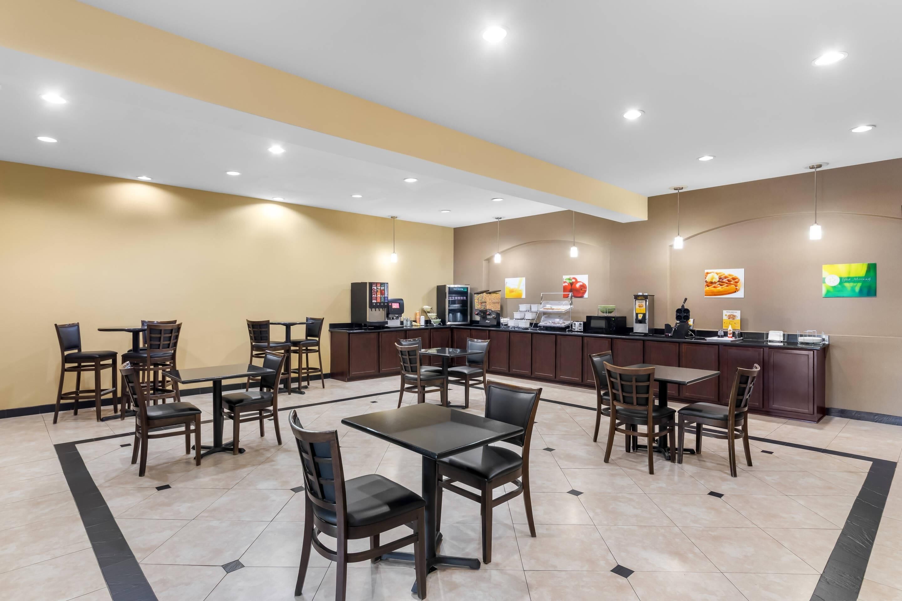 Free daily continental breakfast