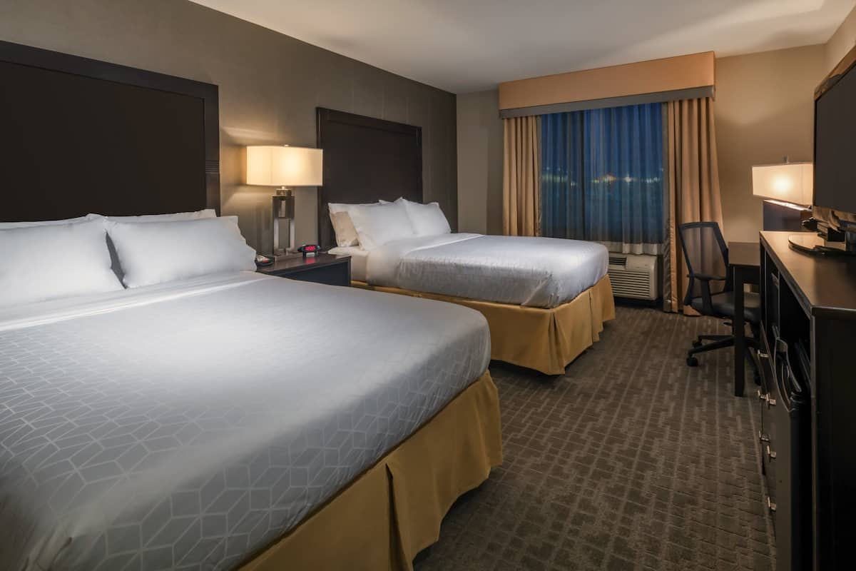 In-room safe, desk, iron/ironing board, free WiFi