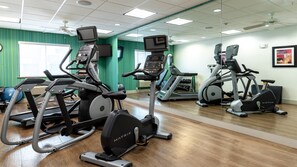 Fitness facility - Holiday Inn Express & Suites Houston South near Pearland by IHG (Houston)