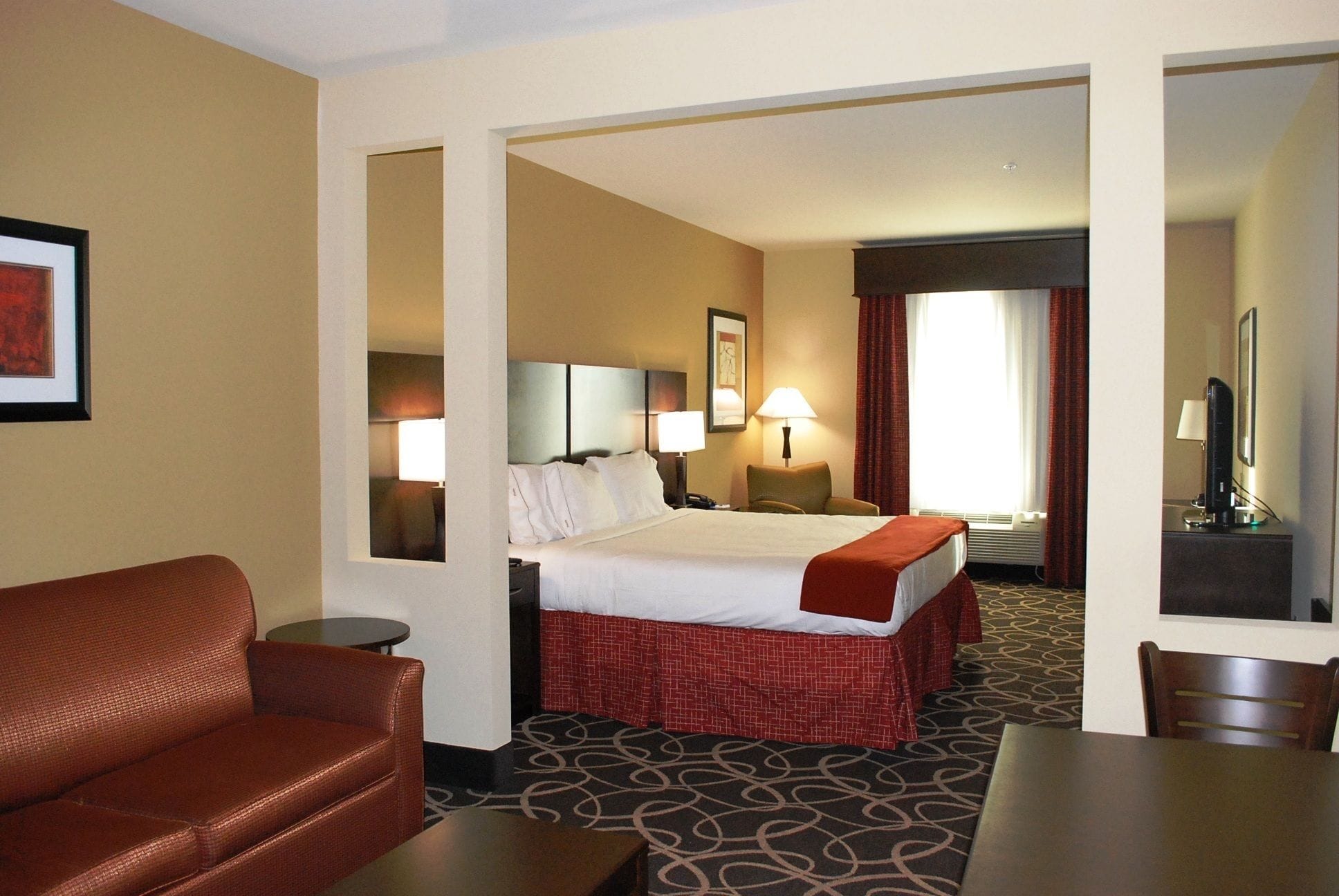 standard room, 1 king bed (leisure) | memory-foam beds, in-room safe, individually decorated