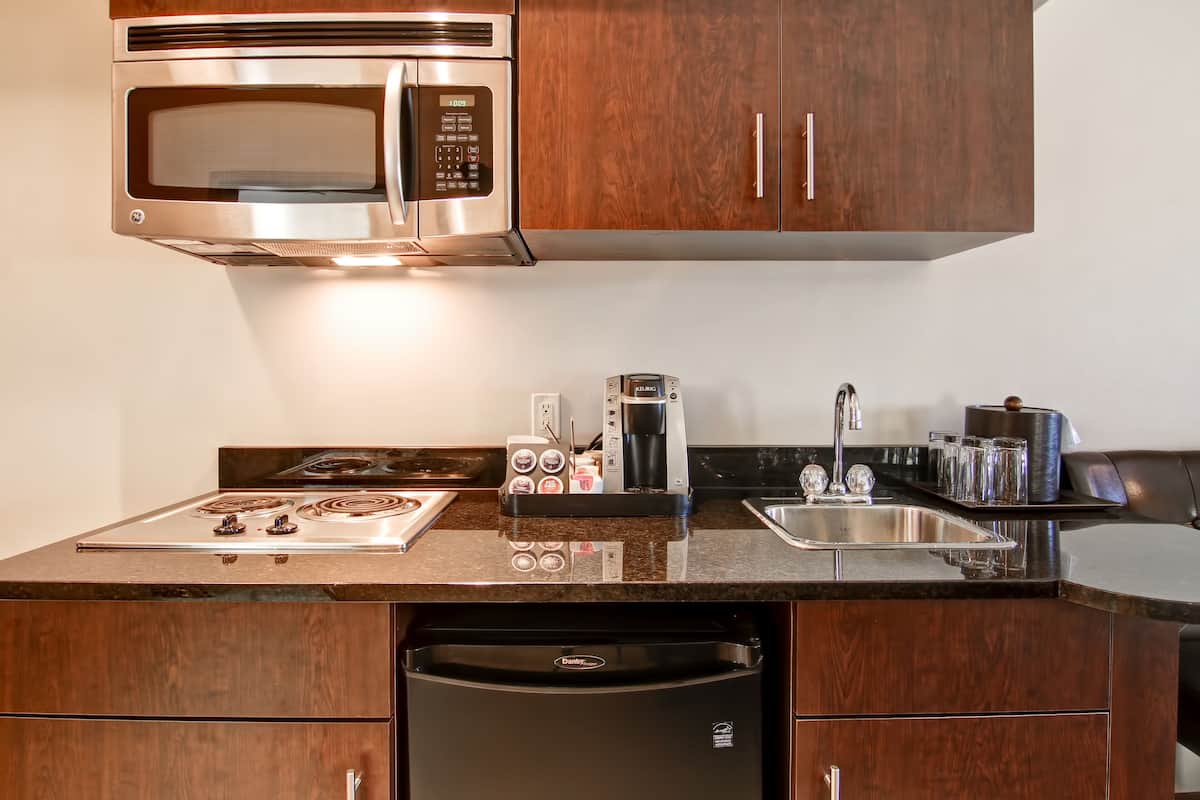 standard suite, 2 queen beds, kitchenette (kitchenette room) | private kitchenette | mini-fridge, microwave, coffee/tea maker