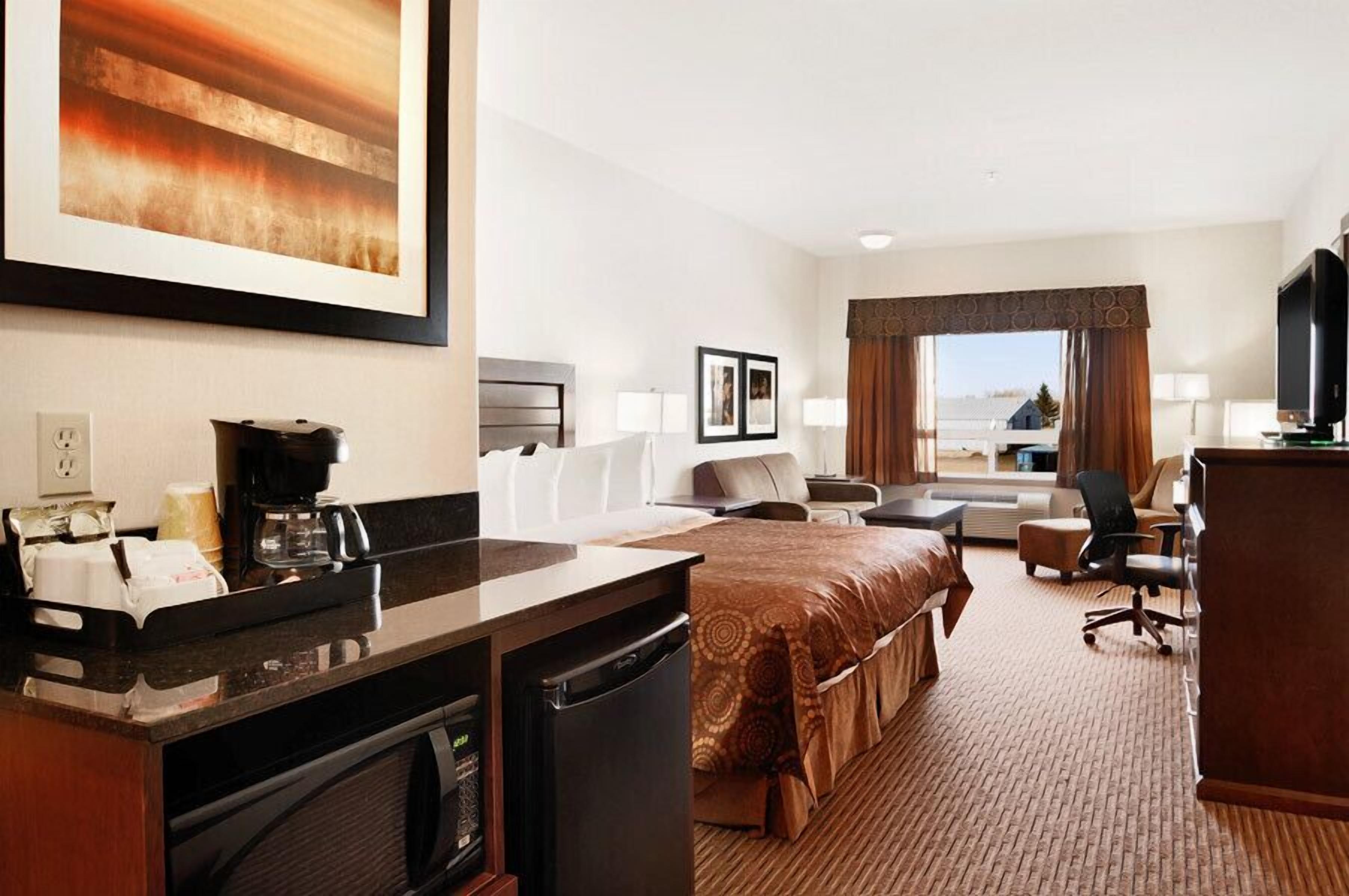 hypo-allergenic bedding, desk, laptop workspace, iron/ironing board