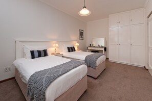 Cottage, 2 Bedrooms (Pinotage) | 2 bedrooms, in-room safe, individually decorated, individually furnished - La Galinière Guest Cottages (Franschhoek)