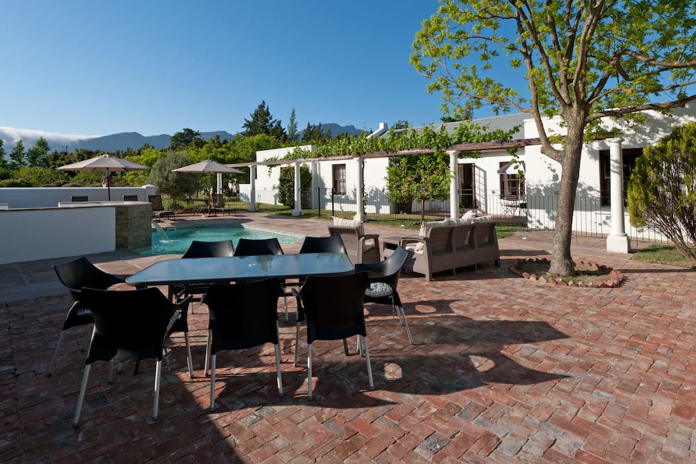 La Galinière Guest Cottages