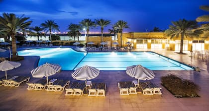 Al Hamra Village Hotel