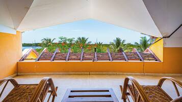 Superior-Suite, Flussblick | Zimmersafe, kostenlose Babybetten, kostenlose Zustellbetten