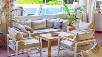 Se sirven desayunos, almuerzos y cenas