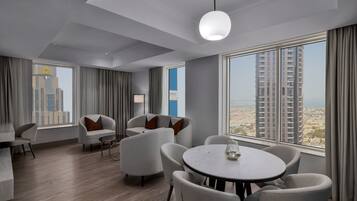 Premium-Suite, 2 Schlafzimmer | Hochwertige Bettwaren, Daunenbettdecken, Select-Comfort-Betten