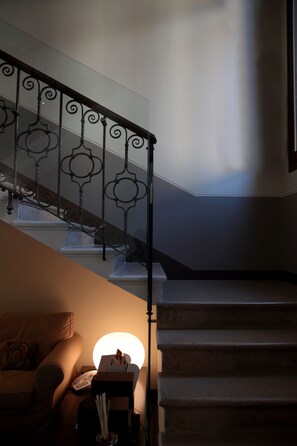 Interior entrance - Hotel Belludi 37 (Padova)
