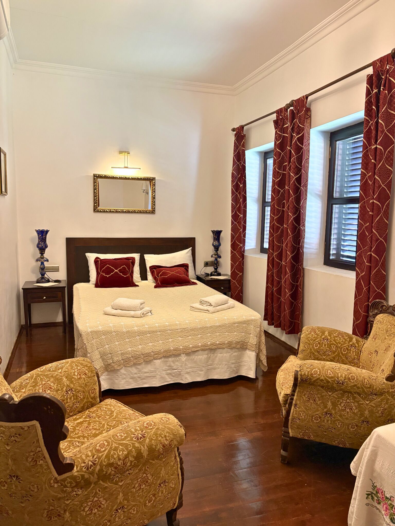 Classic Double Room | Premium bedding, desk, soundproofing, free WiFi