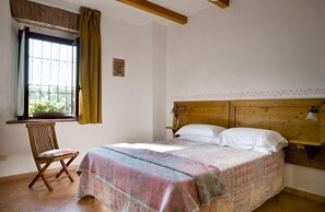 Apartment, 2 Bedrooms | 1 bedroom, iron/ironing board, free WiFi, bed sheets - Borgo Sicelle (Castellina in Chianti)