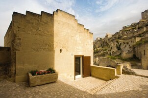 Comfort szoba kétszemélyes vagy két külön ággyal | Minibár, széf a szobában, íróasztal és hangszigetelés