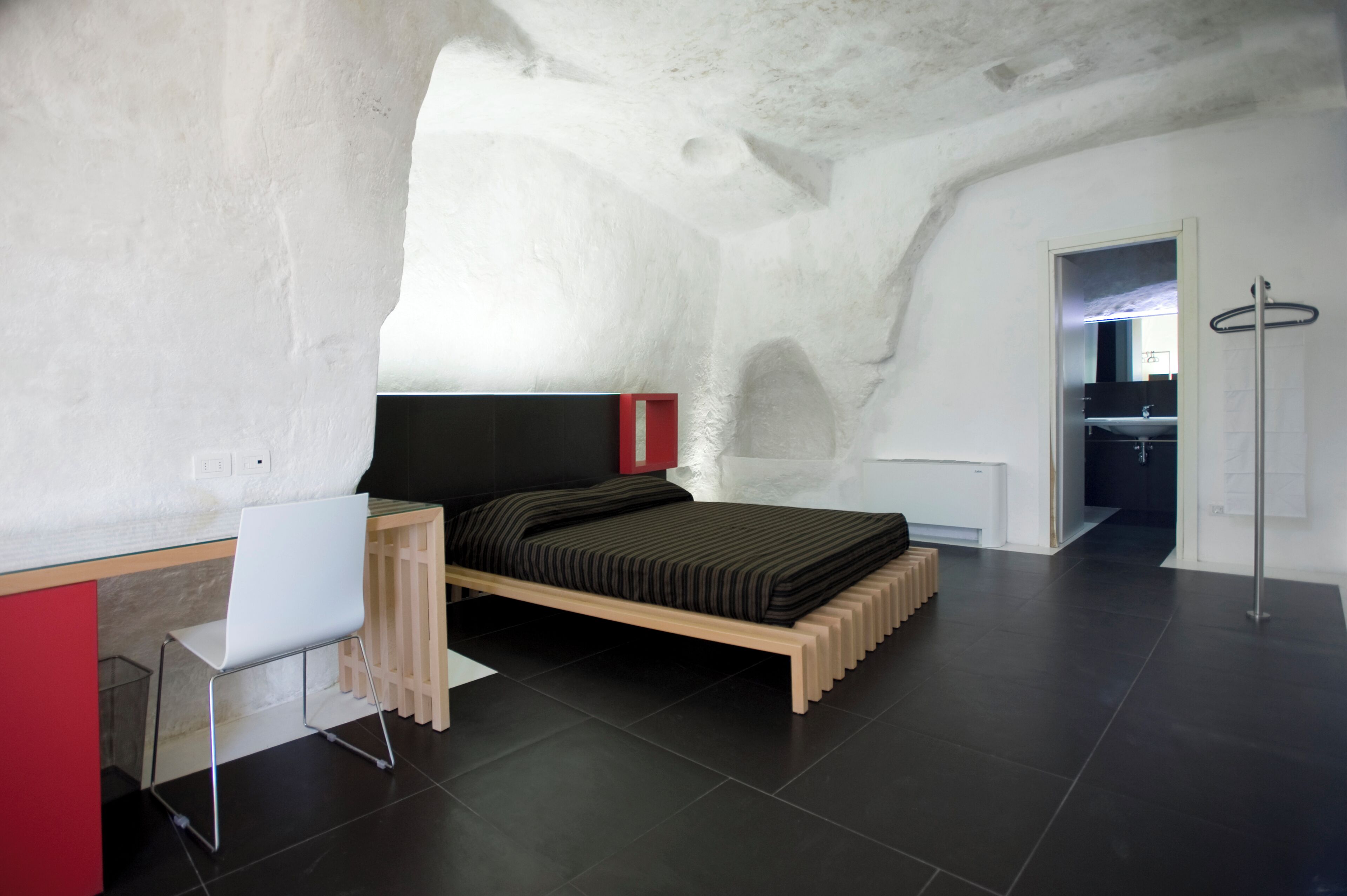 comfort double or twin room | minibar, in-room safe, desk, soundproofing