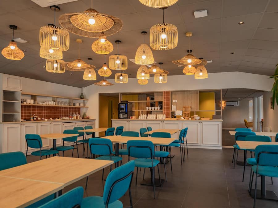 Tägliches Frühstücksbuffet gegen Gebühr