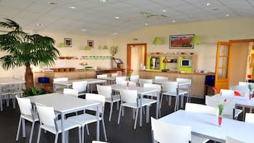 Colazione a buffet a pagamento, servita tutte le mattine