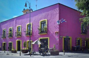 Front of property - Hotel Casa del Callejon (Puebla)
