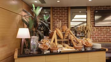 Daily buffet breakfast for a fee