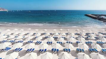 Private beach, beach towels