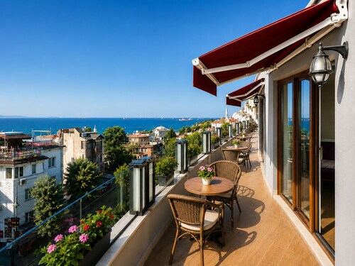 GLK PREMIER The Home Suites & Spa - Boutique Class